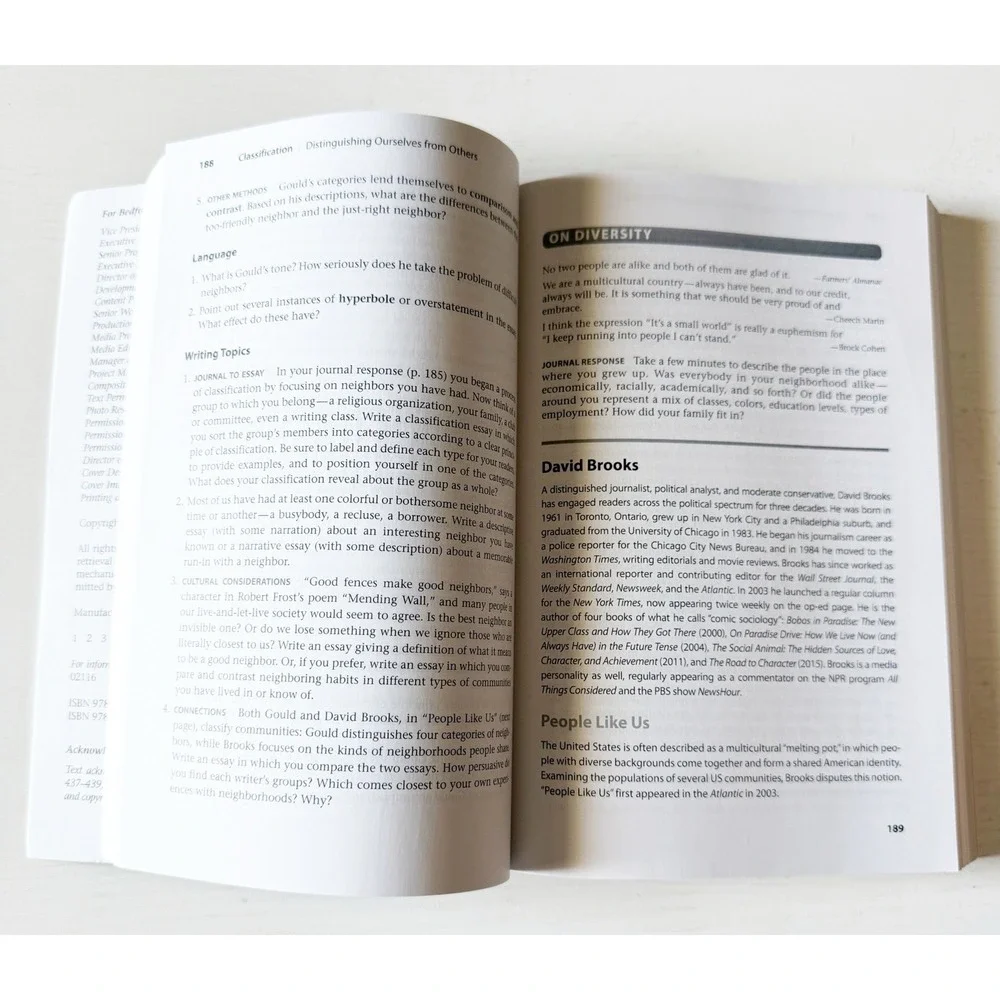 The Compact Reader Short Essays Method & Theme Paperback Book By Jane E Aaron